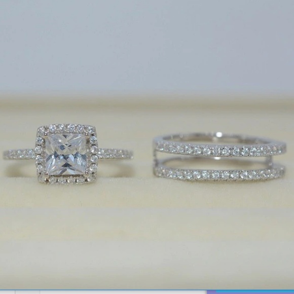 2 Pcs Princess Stackable Engagement Wedding Rings - Picture 4 of 4
